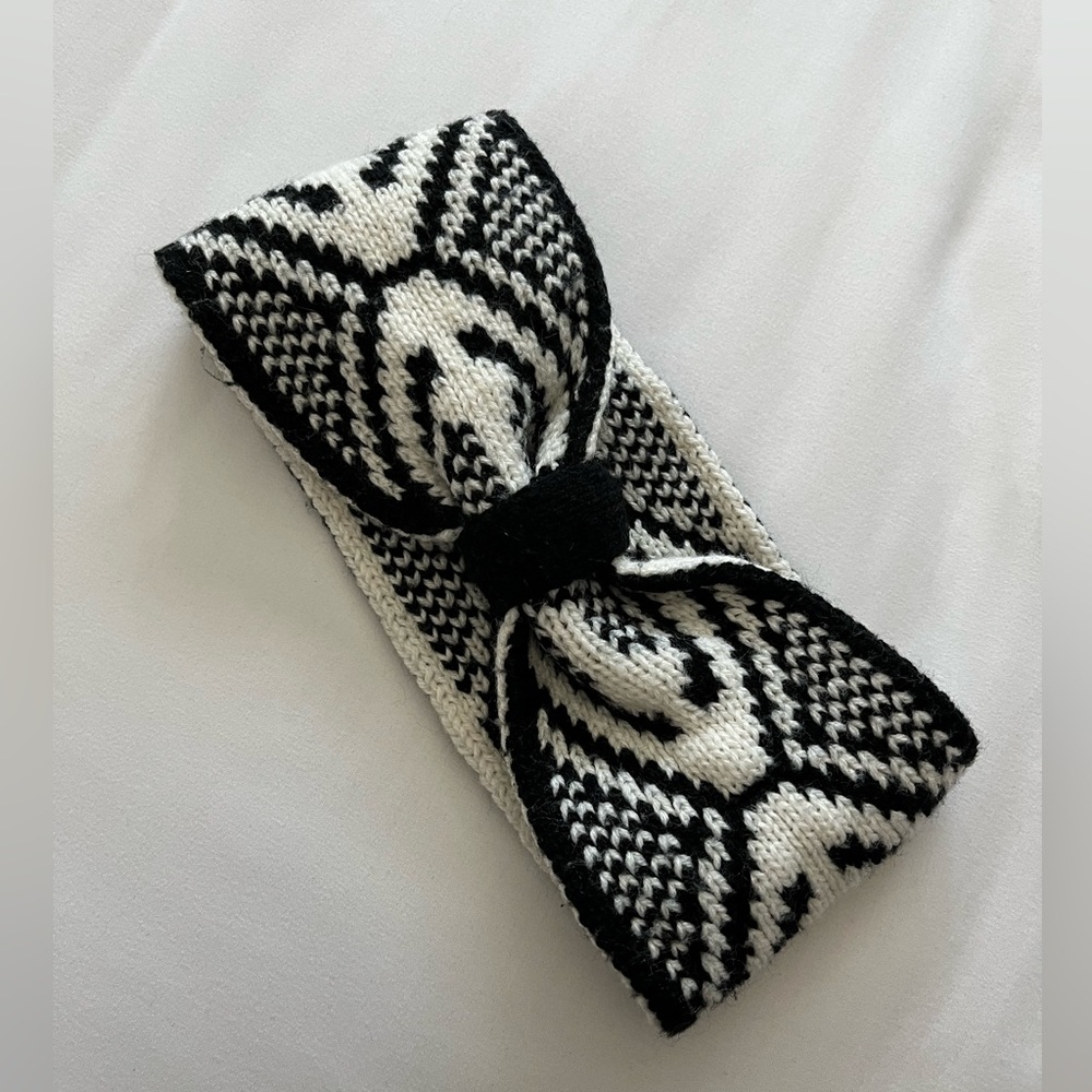 Black and White Knit Headband